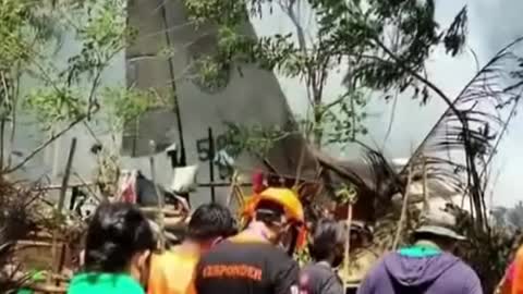 Military plane crash leaves at least 45 dead in Philippines