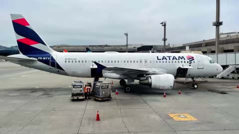 A 319-100 LATAM