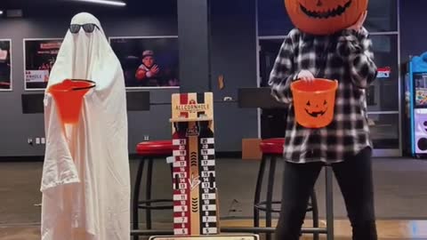 Cornhole, but make it spooky 👻🎃