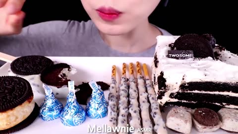 ASMR OREO CHOCOLATE, ICE CREAM, CAKE, MARSHMALLOW, MERINGUE COOKIES EATING SOUNDS MUKBANG