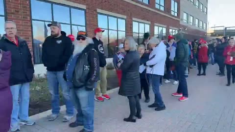 The crowd waiting to enter a Commit to Caucus event with Trump