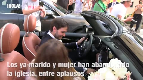 Clara Chía deja a todos sin habla con su look "playero" en la boda del año