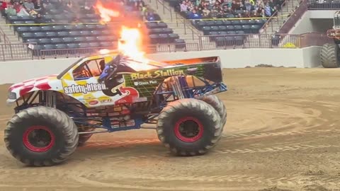 Black Stallion | Monster Truck | Fire