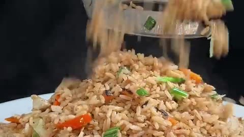Stir-Fried Rice with Eggs