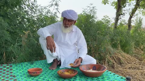 Ostrich Eggs Omelette | 1 Egg For 24 People’s | World Biggest Egg Cooking in Village | Mubashir