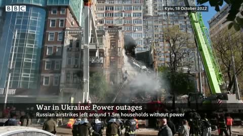 Massive Russian strikes hit Ukraine grid