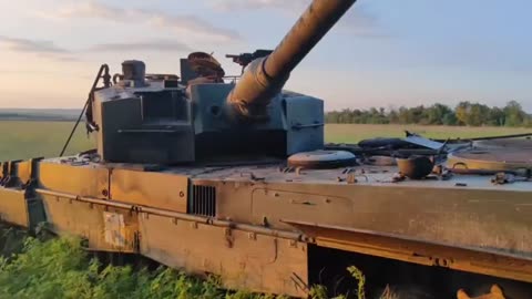 Destroyed German Leopard 2A4 APU in the fields near Rabotino