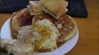 pancakes and eggs meal 10/05/22