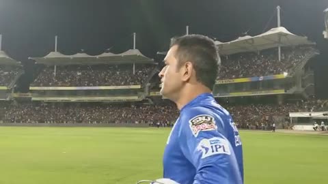 MS Dhoni mass entry in chepauk stadium | Over 12000 fans attended for practice session of csk