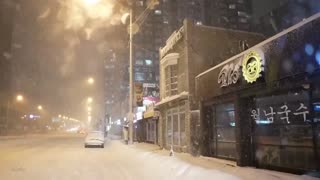 Winter SNOW STORM with Dangerous Travel Conditions Arrived to Toronto Blizzard Ontario Canada