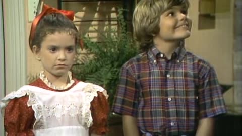 Small Wonder, Episode 1, Season 1. "Vicki's Homecoming"