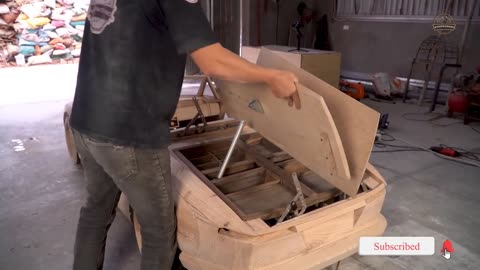 See how the master makes a Rolls-Royce out of wood 4