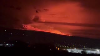 World's largest active volcano Mauna Loa has started to erupt in Hawaii