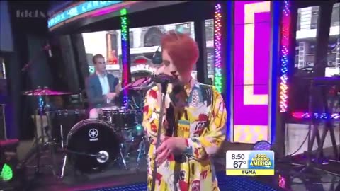La Roux - Uptight Downtown ( live on Good Morning America)