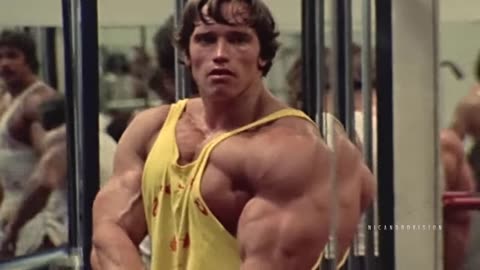 ARNOLD SCHWARZENEGGER VS LOU FERRIGNO MOTIVATION - OLDSCHOOL BODYBUILDING RIVALRY