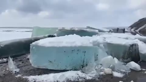 Incredible video shows ice drifting on the Yanisei River in Krasnoyarsk Krai, Russia