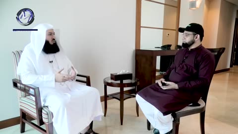 Mufti Menk's First Ever Interview in Urdu language.