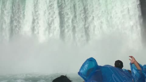 Full Horseshoe Falls Frontal! on Sunday, 09/03/2023, at 09:40