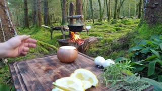 Whole Chicken Prepared in the Forest�� Relaxing Cooking