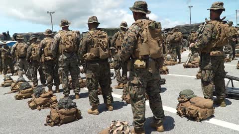 Marines with 3d MLG and 3d Marine Division conduct an Alert Contingency MAGTF drill