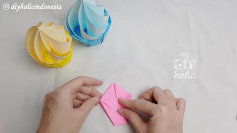 Easy origami cupcake / paper cupcake craft ideas