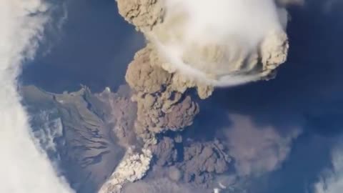 Nasa sarychev volcano Eruption from the International space station