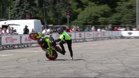 Bike stunt video Kawasaki ninja bike stunt 😍