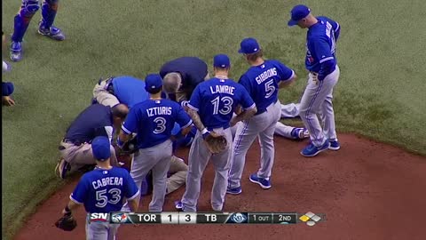 TOR@TB: Happ struck by line drive, forced to leave