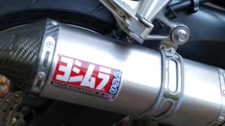 2009 Yamaha FZ1 exhaust sound