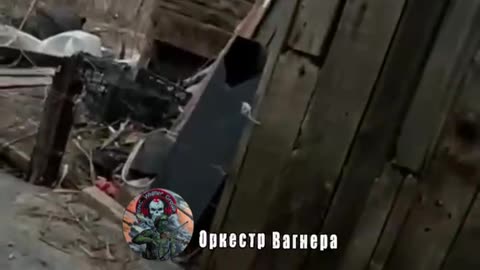 Russian artillary bombards Bakhmut