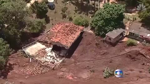 Hundreds Missing In Mud Torrent After Brazil Dam Burst | NBC News