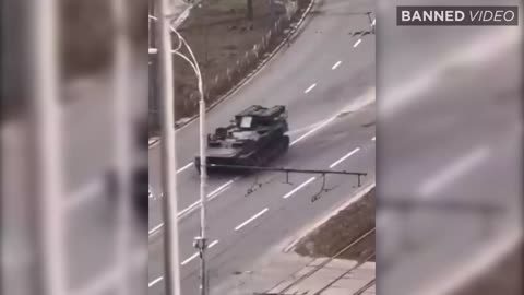 VIDEO: Ukrainian Tank Rolls Over Vehicle with Man Inside