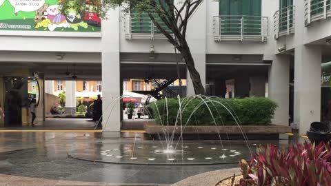 Short Video_ Synchronized Fountain in Singapore