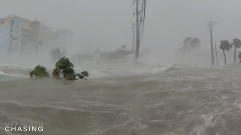 Hurricane Ian - CCTV Footage shows " What 15 ft storm surge looks like " .😍😍
