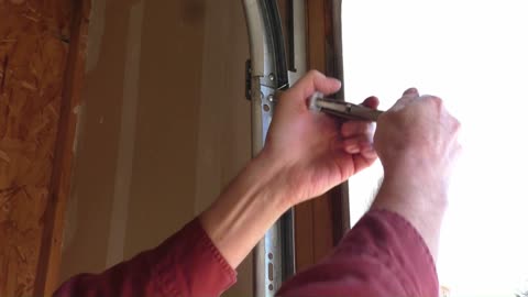 How to Replace your garage door rollers