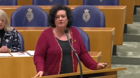 Caroline openbaart de LEUGENS van Rutte! 'Permanente staat van ontkenning!'