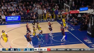 NBA - Obi Toppin back at MSG and throws one DOWN on the break 💪 Pacers-Knicks