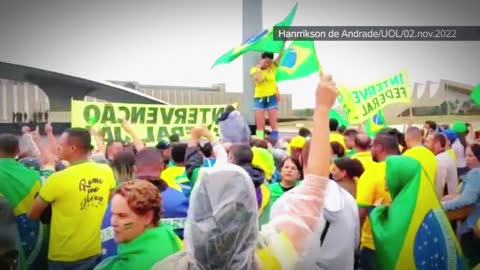 Bolsonaristas pedem intervenção e que Exército 'saia do quartel' em Brasília