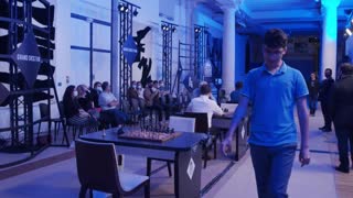 The walk of a chess player