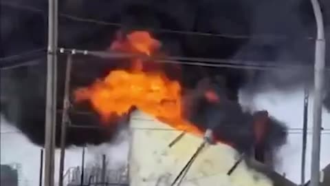 Warehouse of fuels and lubricants caught fire