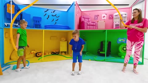 Vlad and Niki Four Colors Playhouse Challenge