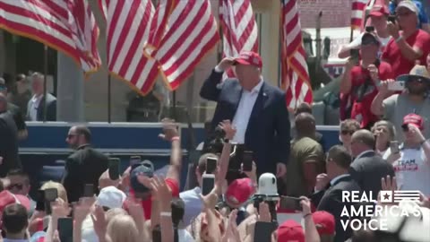 Massive Crowd Cheer President Trump As Exits The Stage at SC Rally