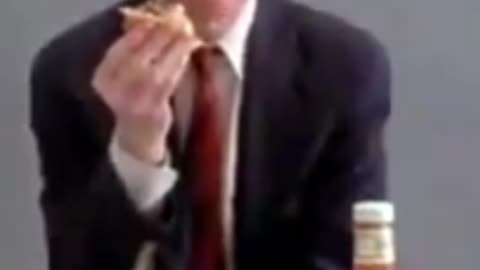 Andy Warhol Eats a Hamburger, in 60 Seconds...