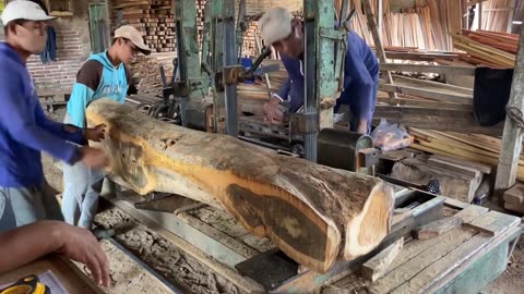 The Woodworking Process Is Amazing! Sawing Teak Wood For Minimalist House Door Frames