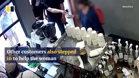 Staff member throws coffee powder at customer after dispute