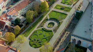 Caminar dentro del Castillo de Mikulov, Parte Dos