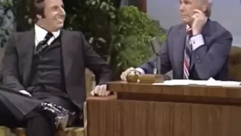 Frank Abagnale Stuns Everyone With Stories of Being a Con Man – Johnny Carson Tonight Show