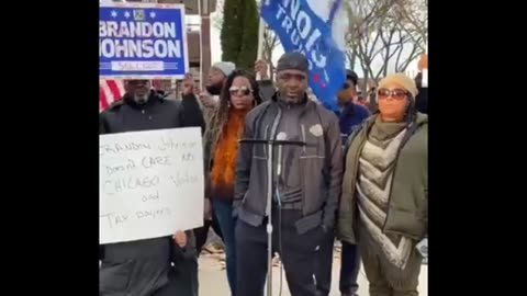 LOOK and LIVE - Chicagoans are calling for Trump to come cleanup this mess.