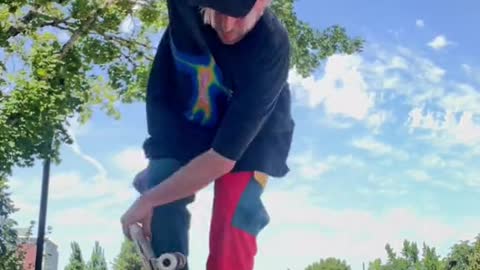 Skateboarding tutorial 13