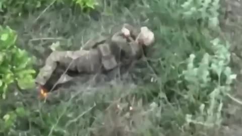 18+ Soldato Russo ferito si fa esplodere con una granata